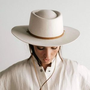 Gigi Pip Wren Hat, Small